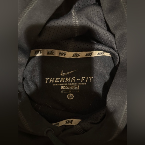 Nike Threma-Fit Navy Hoodie used size Medium - Picture 3 of 3